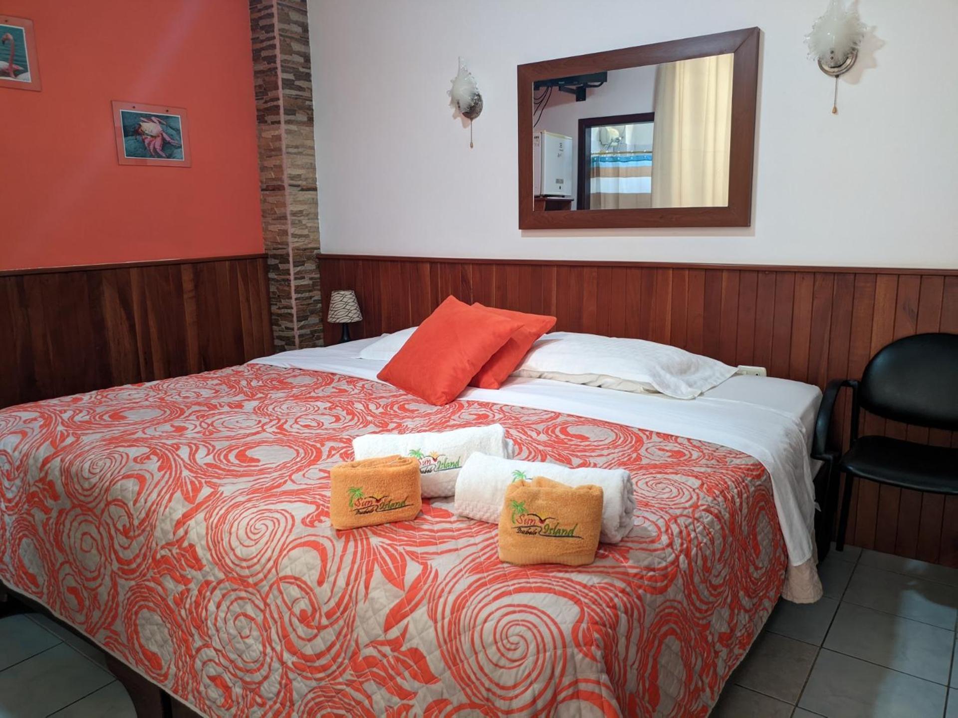Sun Island Hotel Puerto Villamil Exterior foto